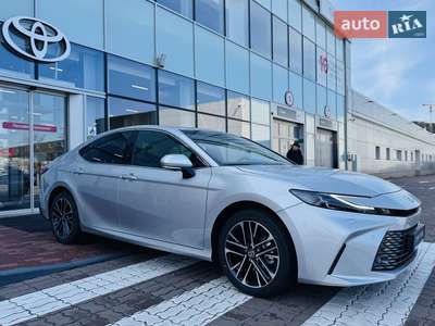 Toyota Camry 2024 Premium