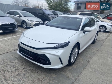 Toyota Camry 2025