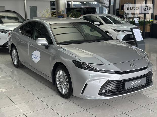 Toyota Camry 2025