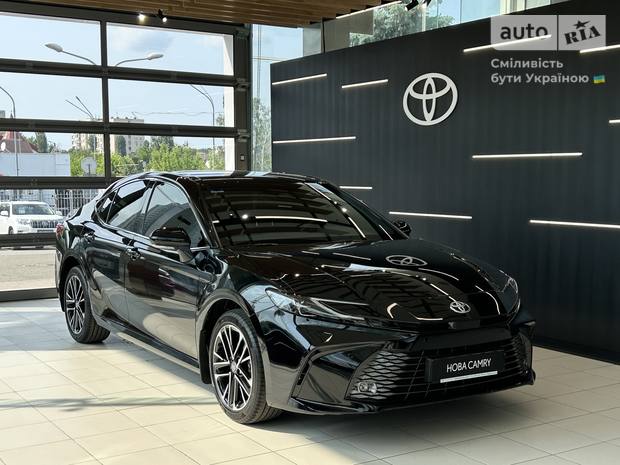 Toyota Camry 2025