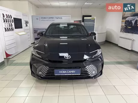 Toyota Camry 2025
