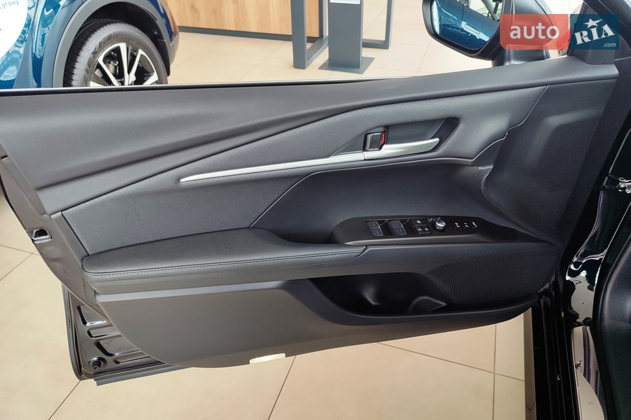 Toyota Camry - фото 12