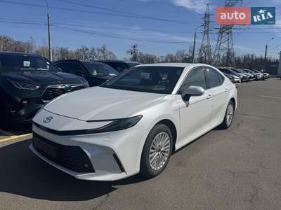 Toyota Camry 2025 Elegance 2.5 HEV e-CVT (230 к.с.)