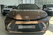 Toyota Camry - фото 1
