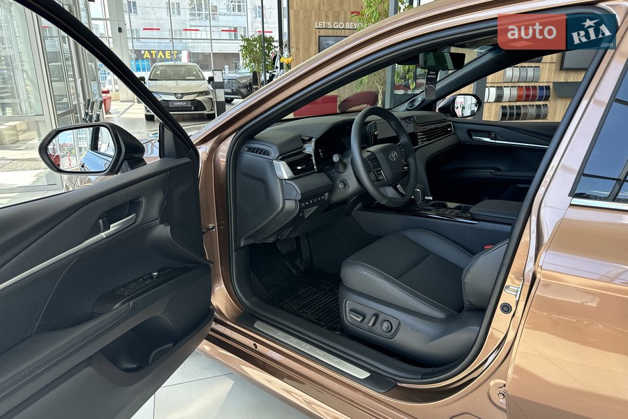 Toyota Camry - фото 17