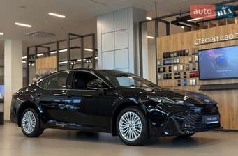 Toyota Camry 2025 в Київ