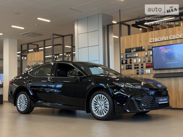 Toyota Camry 2025