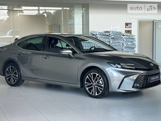 Toyota Camry 2025