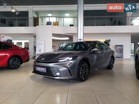 Toyota Camry 2025
