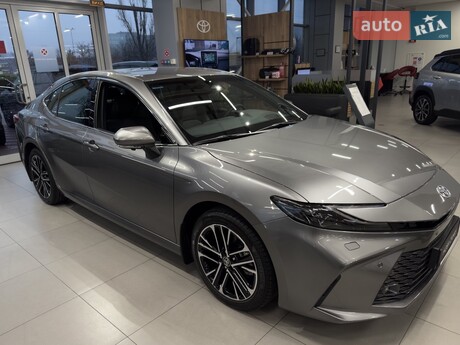 Toyota Camry 2025