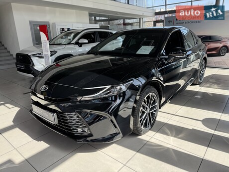 Toyota Camry 2025