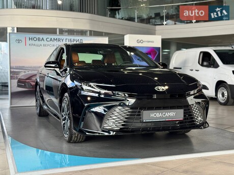 Toyota Camry 2025