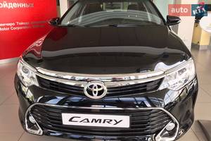 Toyota Camry 2019 року