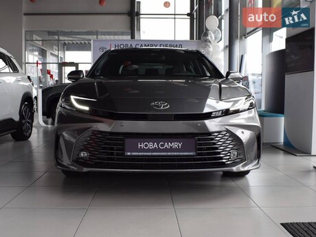 Toyota Camry 2025