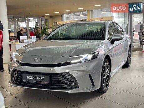 Toyota Camry 2025