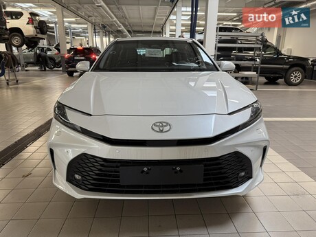 Toyota Camry 2026