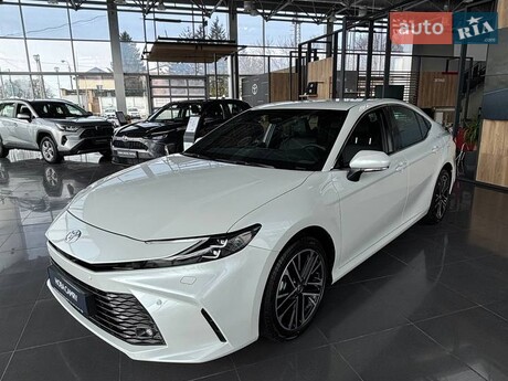 Toyota Camry 2025
