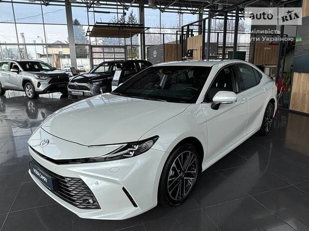 Toyota Camry 2025