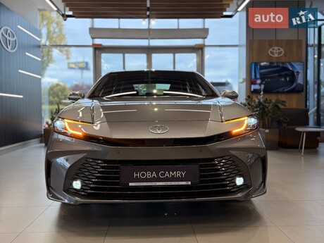 Toyota Camry 2025