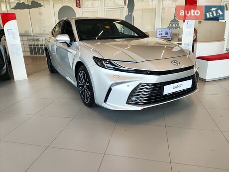 Toyota Camry 2025