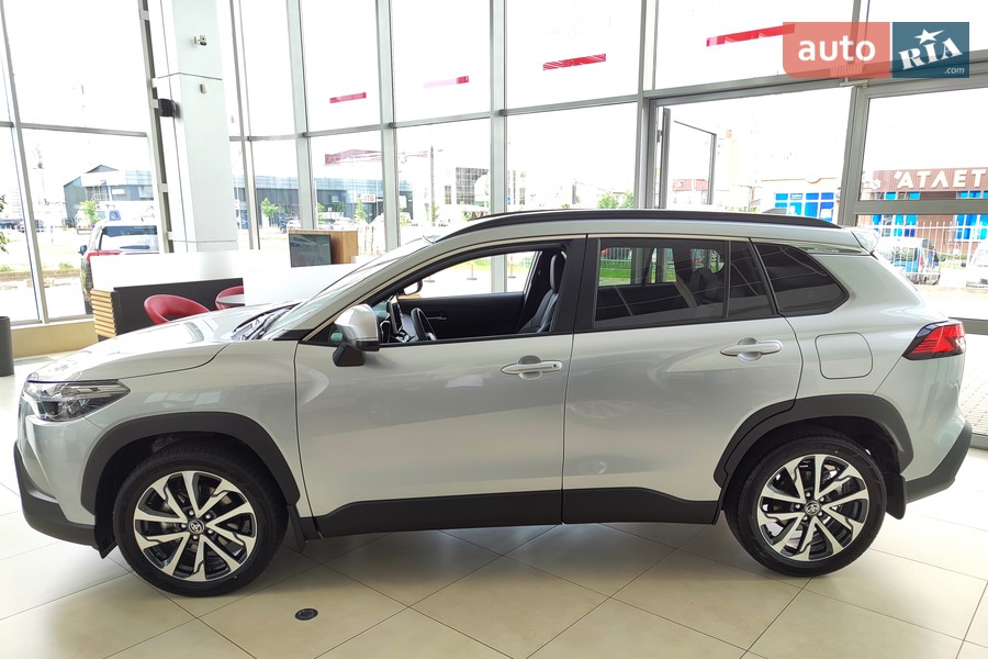 Toyota Corolla Cross - фото 5