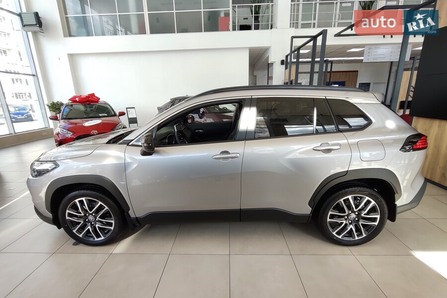 Toyota Corolla Cross - фото 4