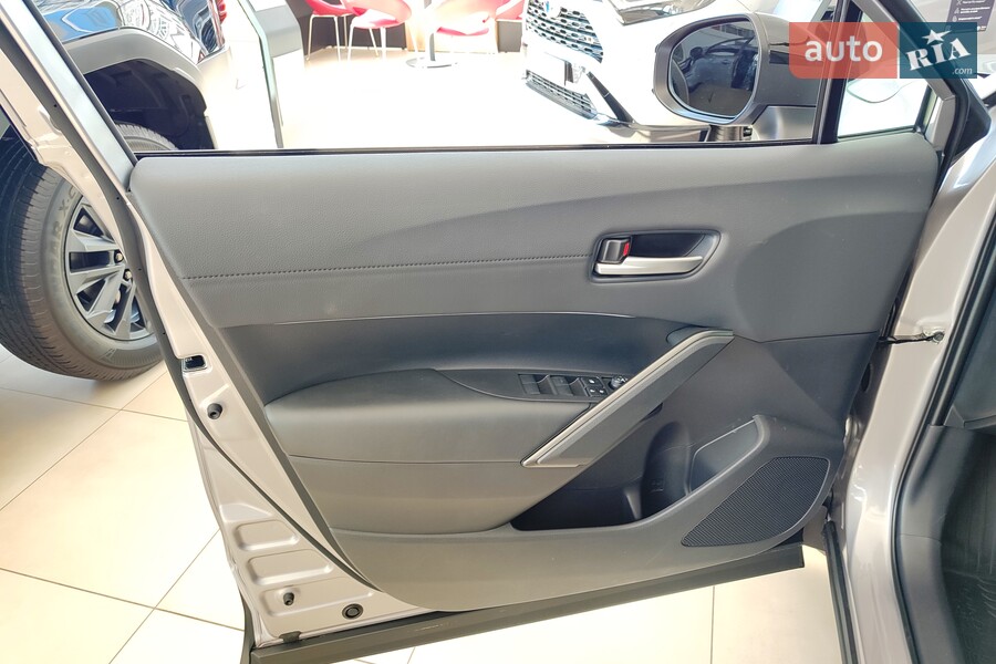 Toyota Corolla Cross - фото 15
