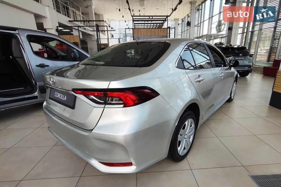 Toyota Corolla - фото 8