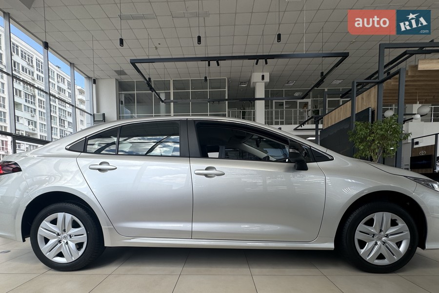 Toyota Corolla - фото 4
