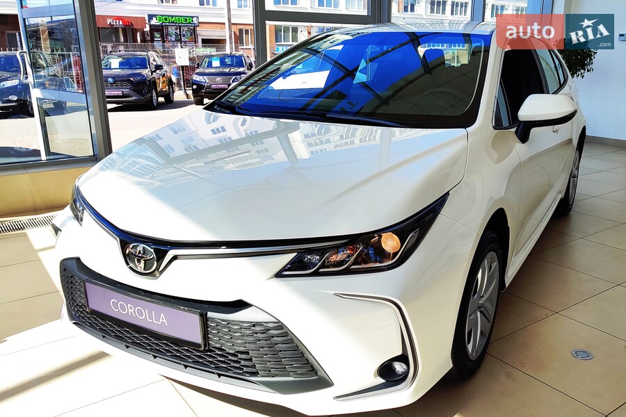 Toyota Corolla - фото 1