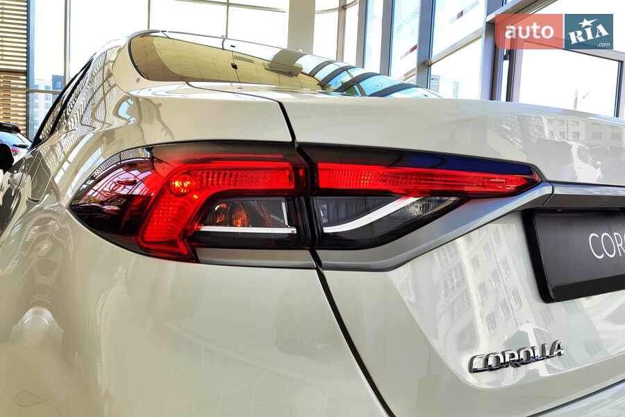 Toyota Corolla - фото 10