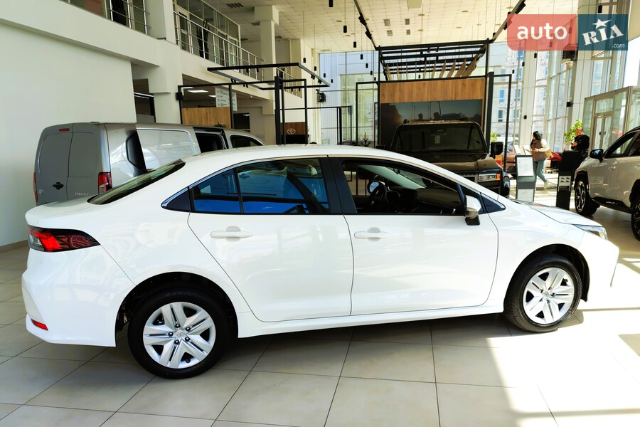 Toyota Corolla - фото 4