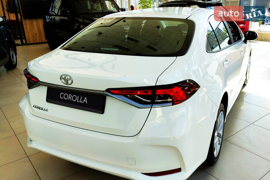 Toyota Corolla - фото 7