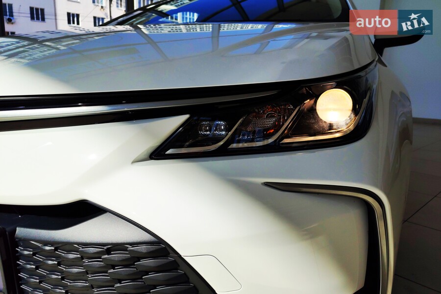 Toyota Corolla - фото 9