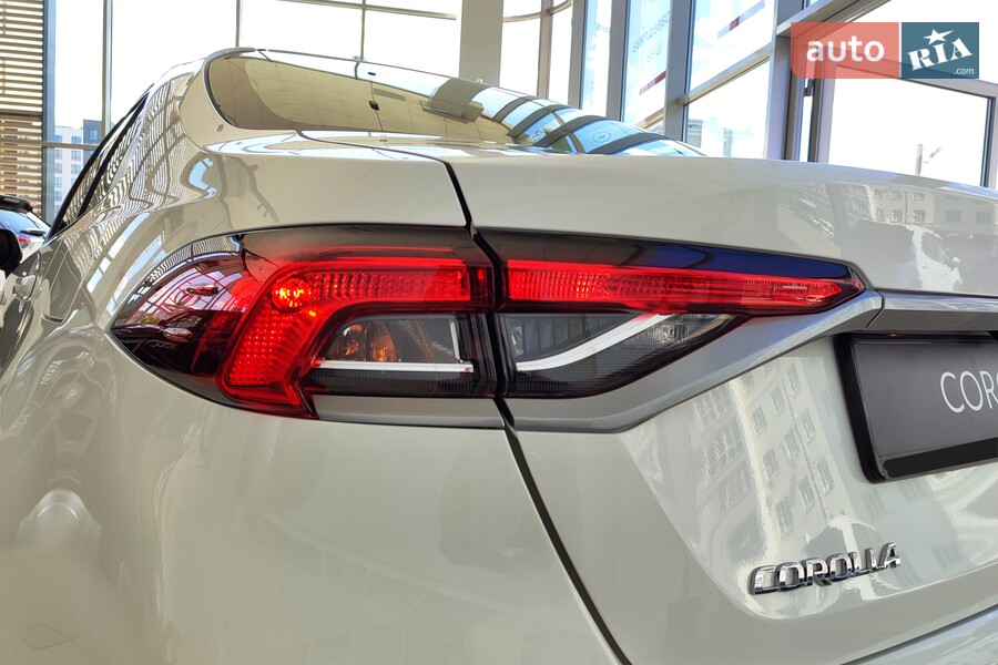 Toyota Corolla - фото 7