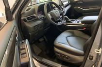 Toyota Highlander Premium