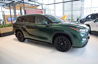 Toyota Highlander 2023 Premium