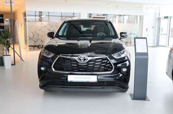 Toyota Highlander 2022 в Ровно