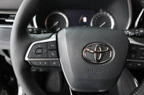 Toyota Highlander Premium