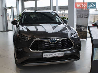Toyota Highlander 2024 Premium