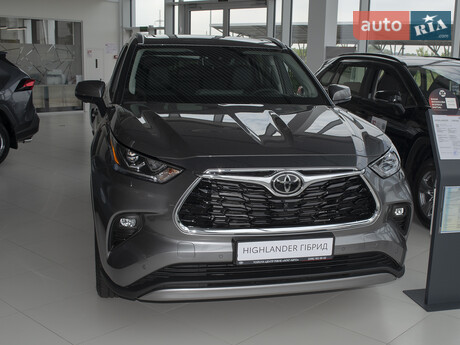 Toyota Highlander 2025