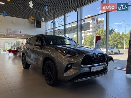 Toyota Highlander 2025