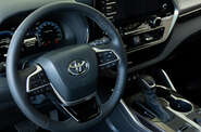 Toyota Highlander Premium