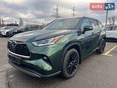 Toyota Highlander 2025 Premium