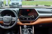 Toyota Highlander Premium