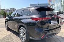 Toyota Highlander Premium