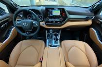 Toyota Highlander Premium