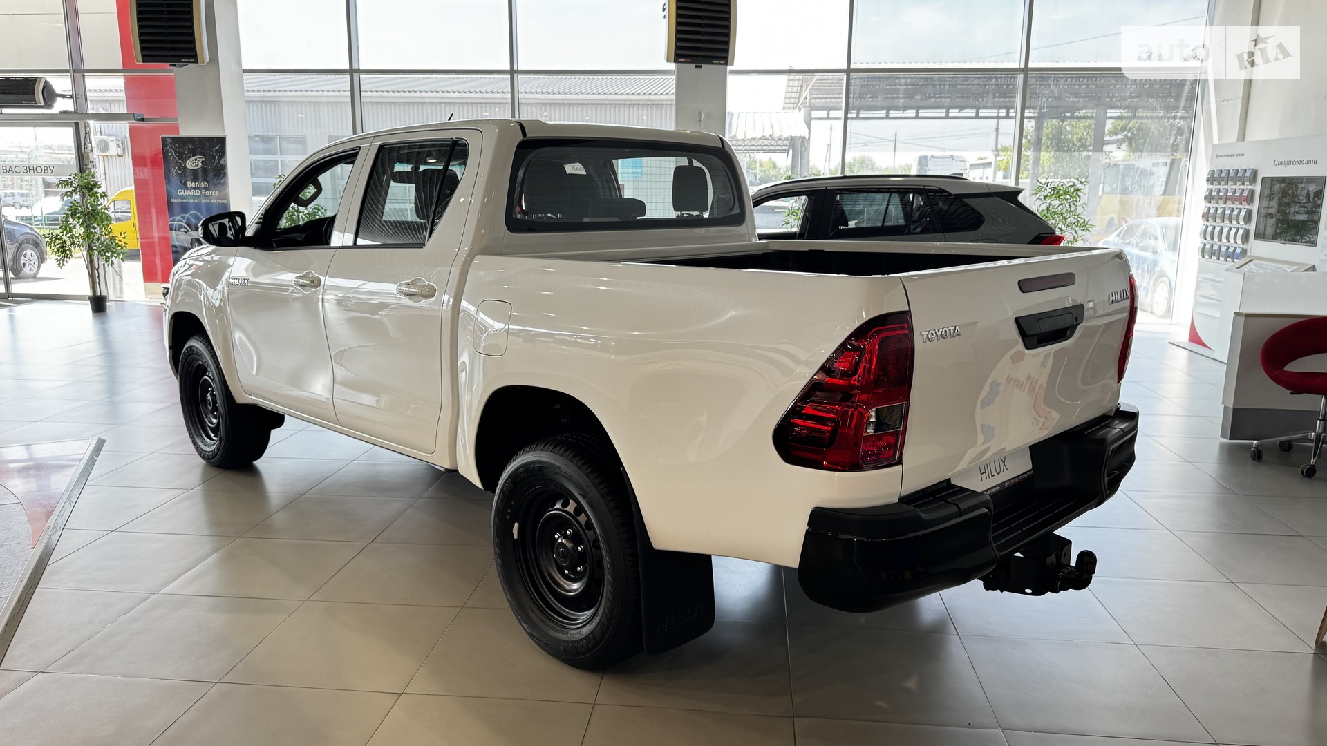 AUTO.RIA – Новые Toyota Hilux в Украине: продажа, цены, фото автомобиля  Тойота Хайлюкс