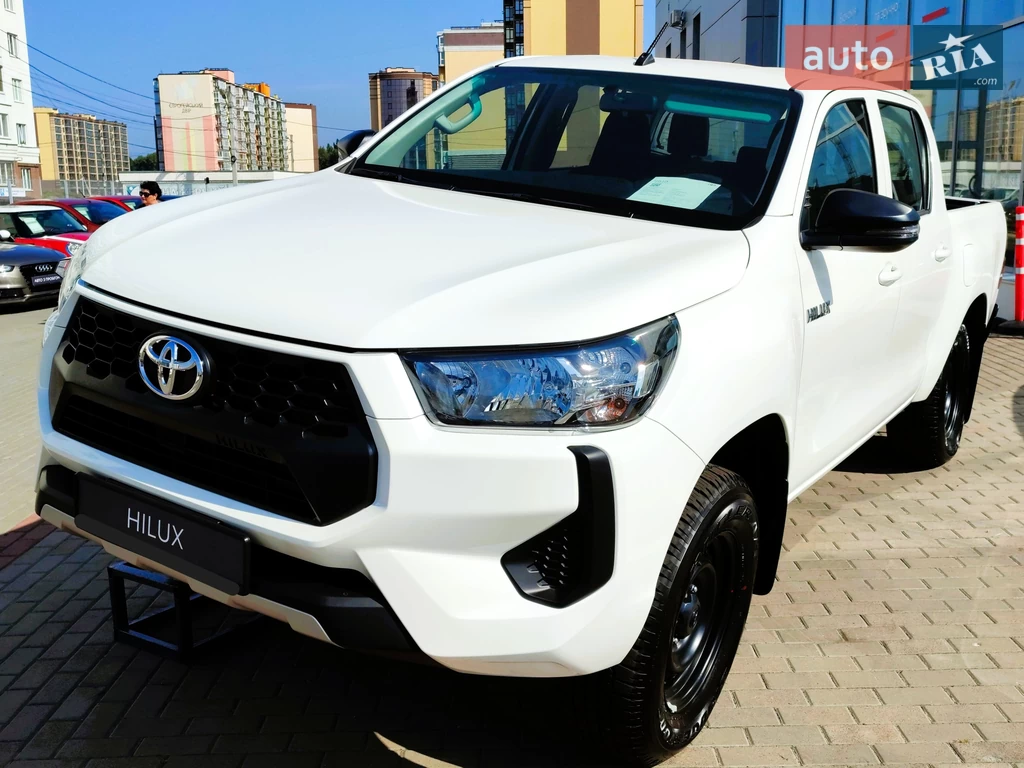 Toyota Hilux Business