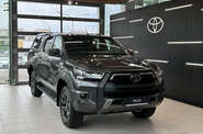 Toyota Hilux Legend